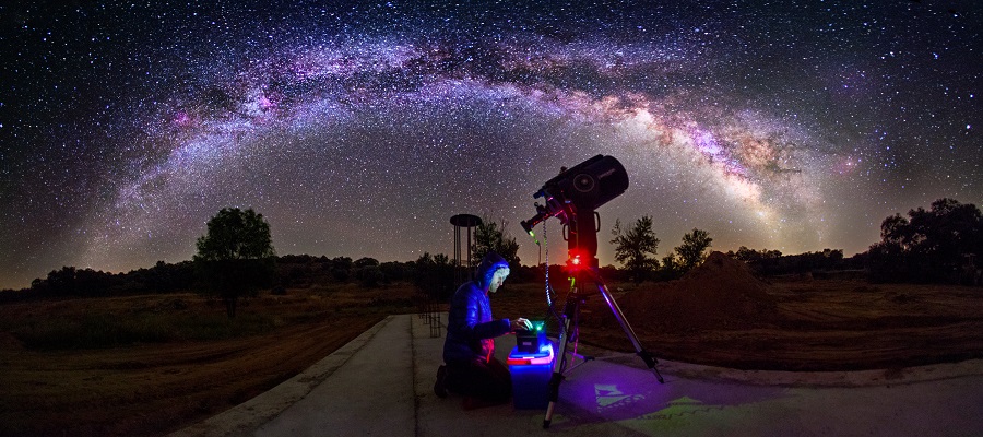 28 experiencias astroturisticas por el cielo de Cáceres